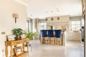 Fivestar Luxurious Home - Westport Quay